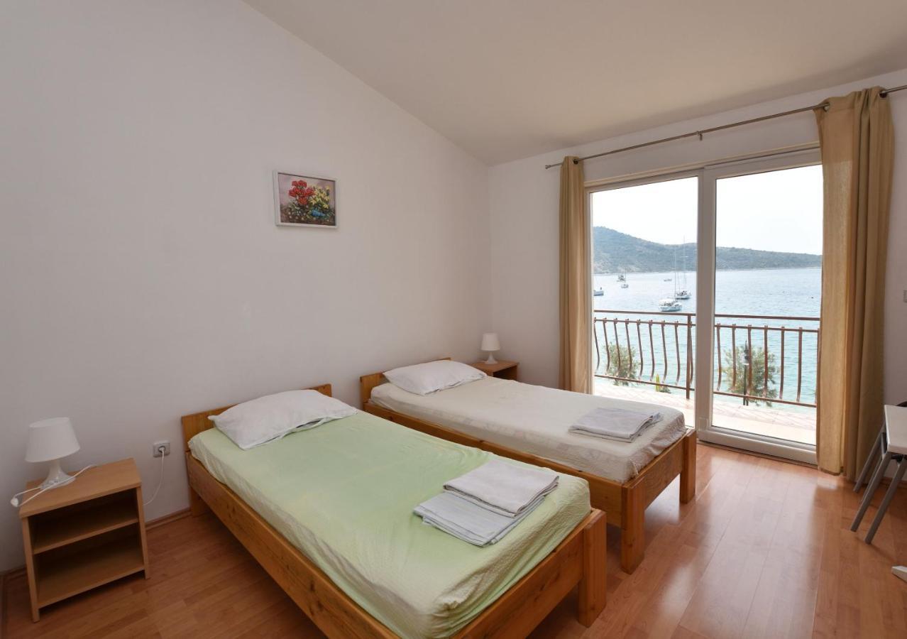 Apartments Jere Примоштен Экстерьер фото