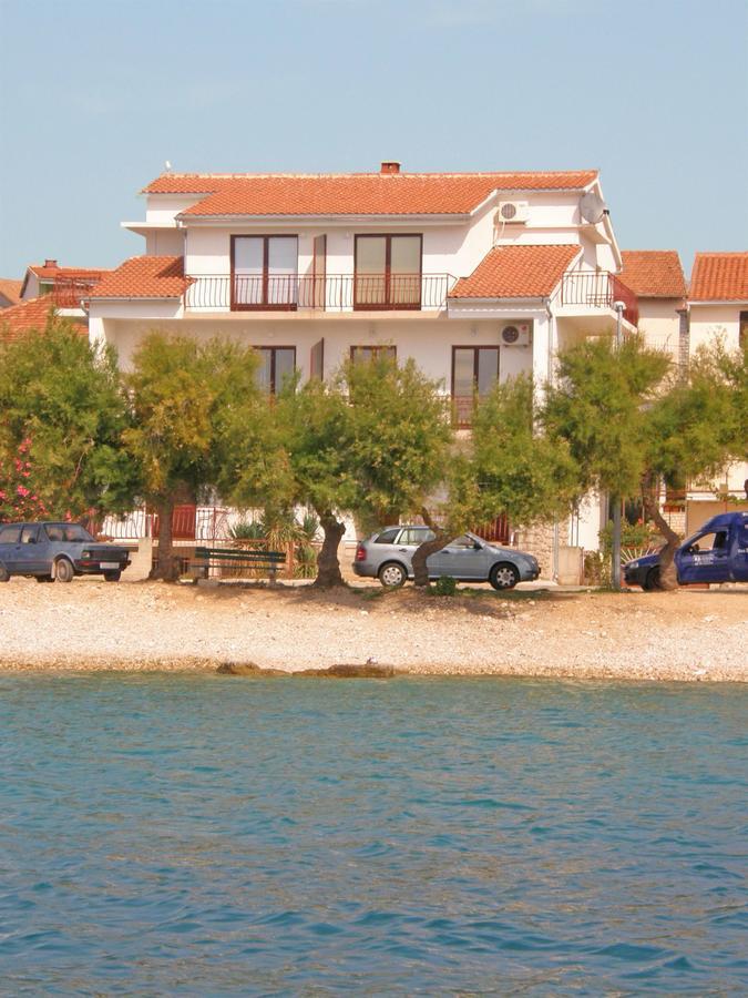 Apartments Jere Примоштен Экстерьер фото