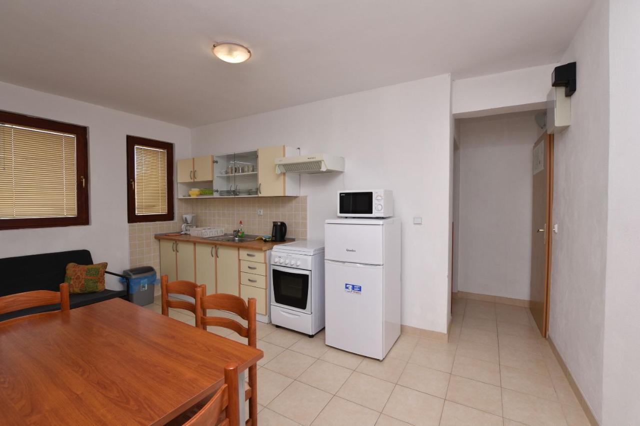 Apartments Jere Примоштен Экстерьер фото